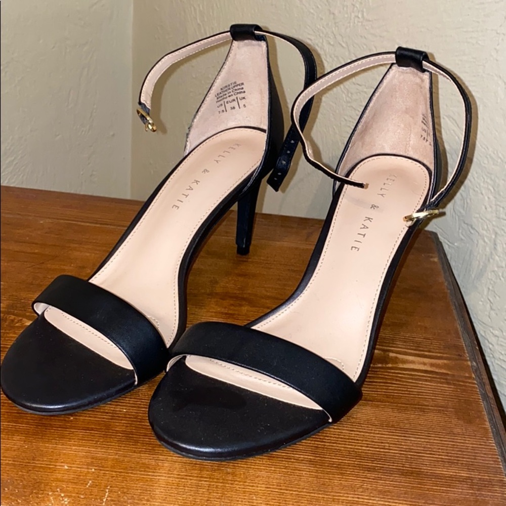 Women’s Black Heels